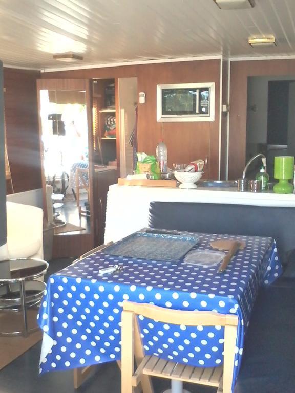Bateau Houseboat Camille Hotel Donchery Eksteriør billede